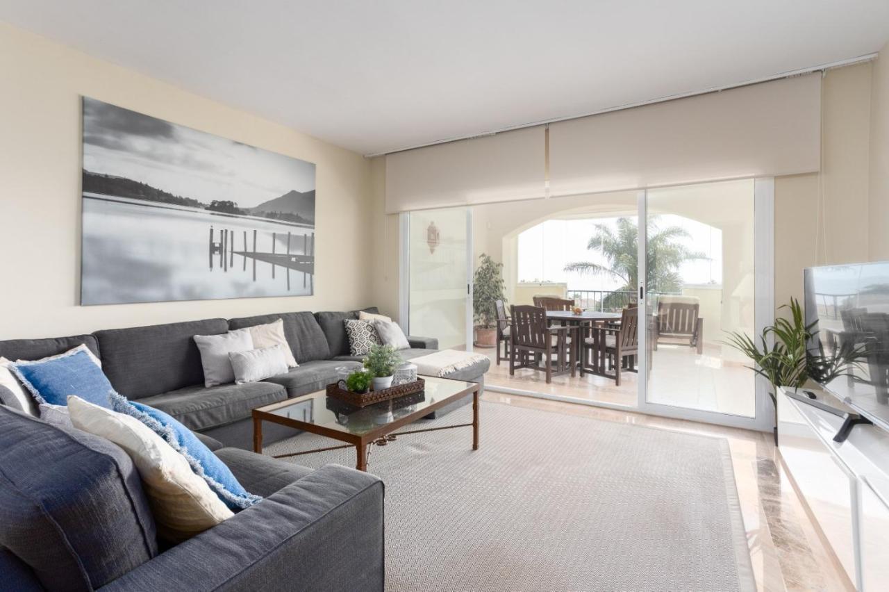 Homeforguest Front Line Beach Apartment In Hacienda Playa 마르베야 외부 사진