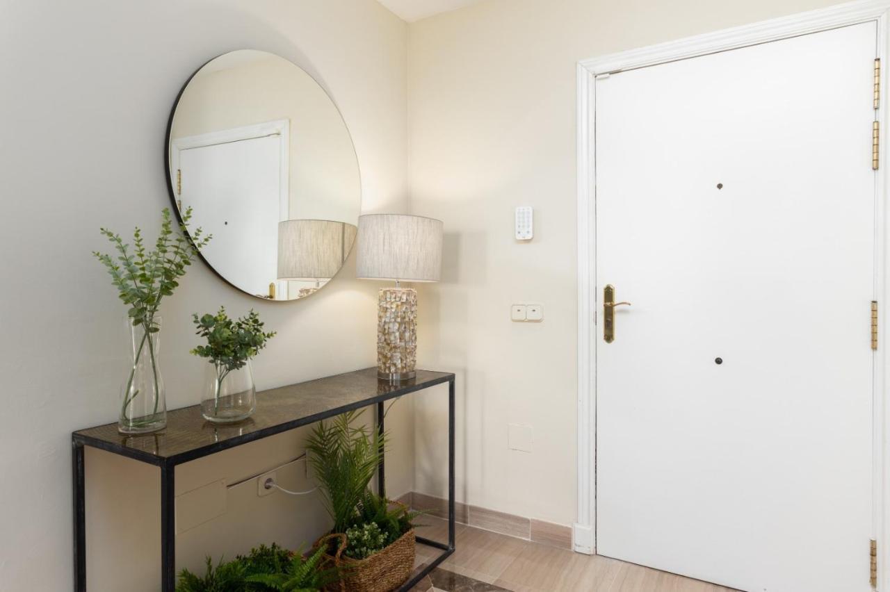 Homeforguest Front Line Beach Apartment In Hacienda Playa 마르베야 외부 사진